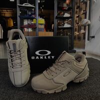 Bota Oakley Battle