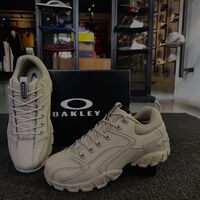 Bota Oakley Flak III