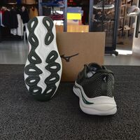 Tênis Mizuno Wave Skyway