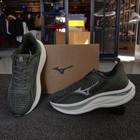 Tênis Mizuno Wave Skyway