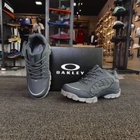 Bota Oakley Halftrack Low III