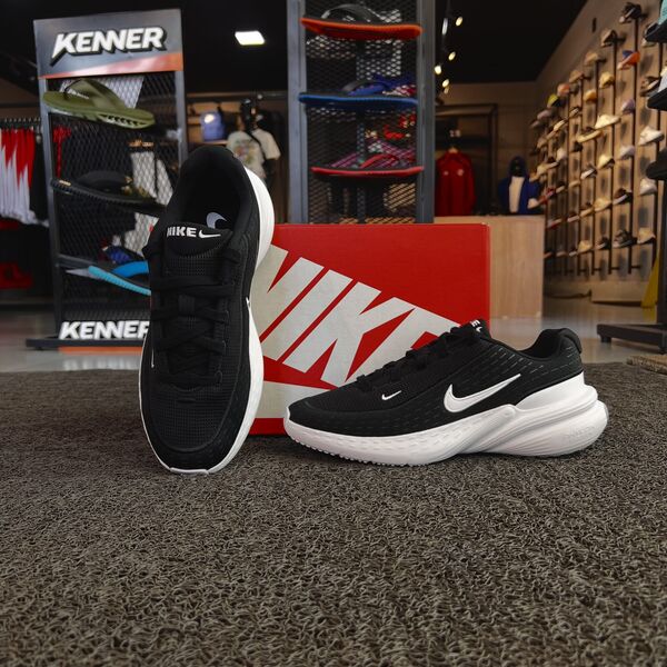 Tênis Nike Uplift