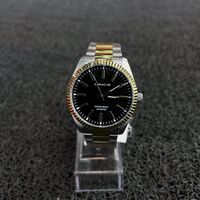color:Dourado