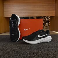 Tênis Nike Downshifter 14